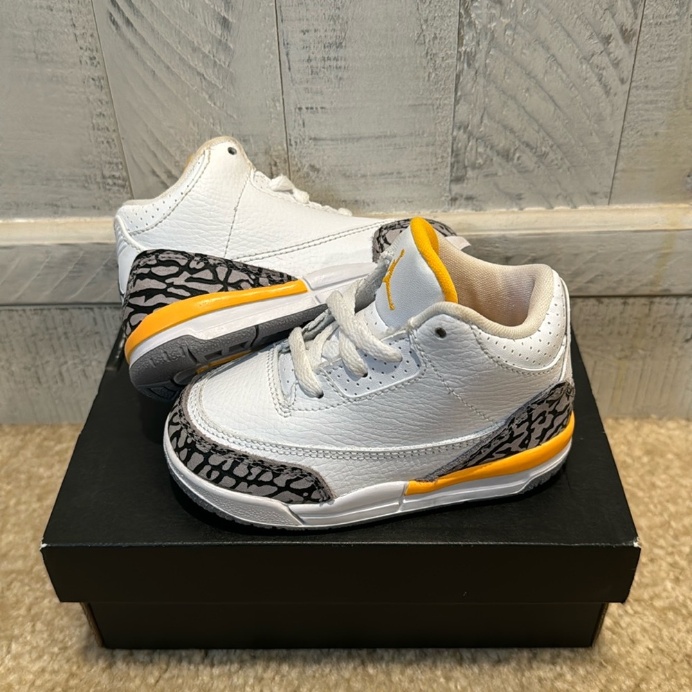 Toddler Jordan 3 Retro ‘Laser Orange’